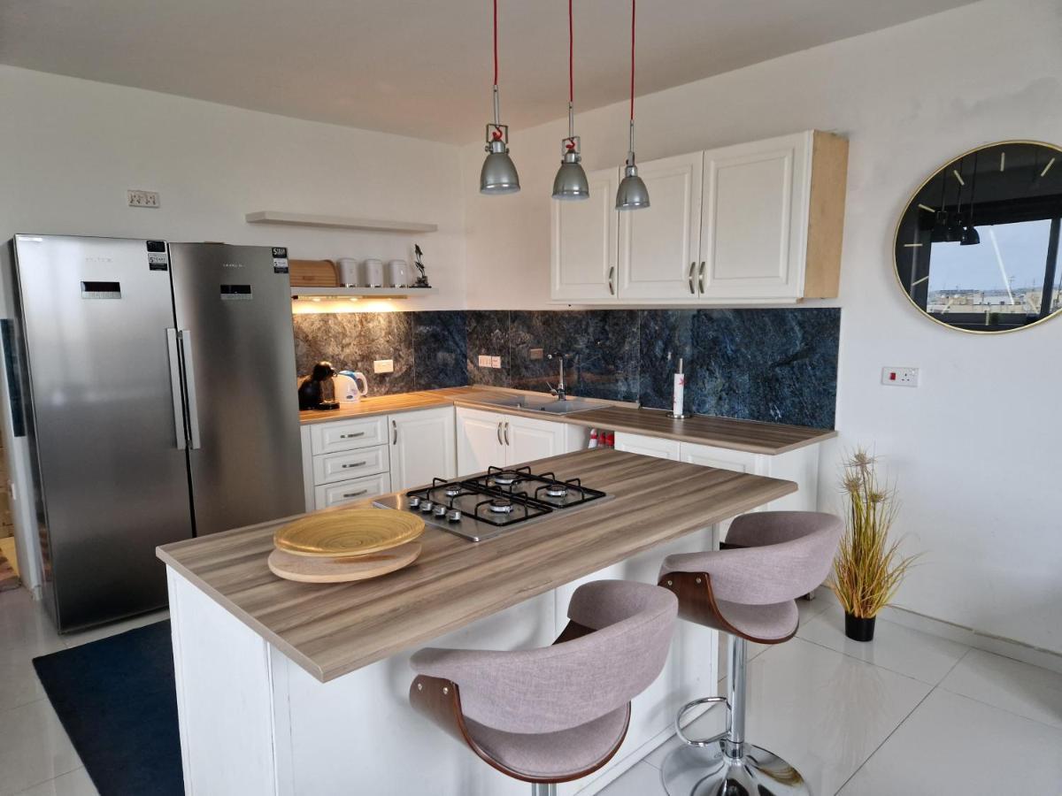 Town Pent House Lejlighed Luqa Eksteriør billede