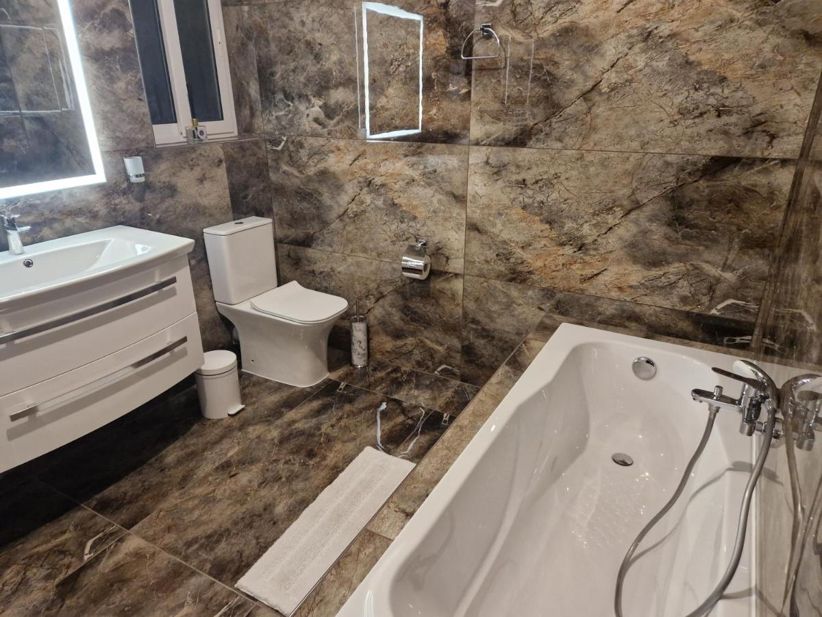 Town Pent House Lejlighed Luqa Eksteriør billede
